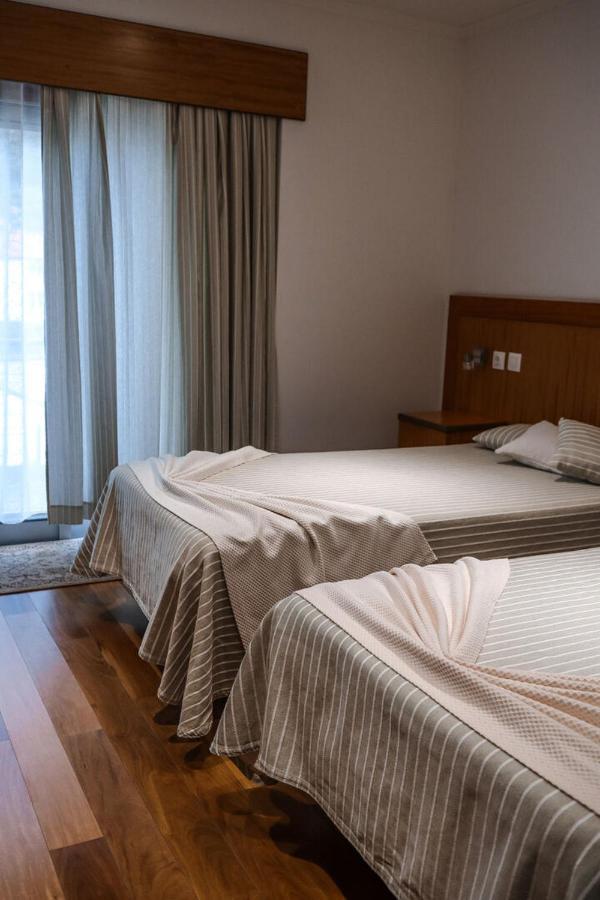 Hotel Comodoro Đảo Đảo Corvo Ngoại thất bức ảnh